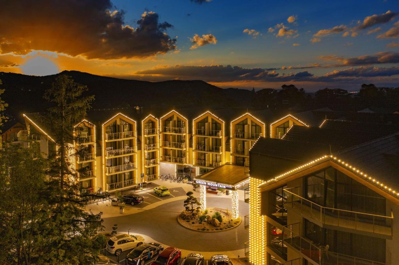 Green Mountain 5* Hotel カルパッチ エクステリア 写真 The Village at Mammoth
